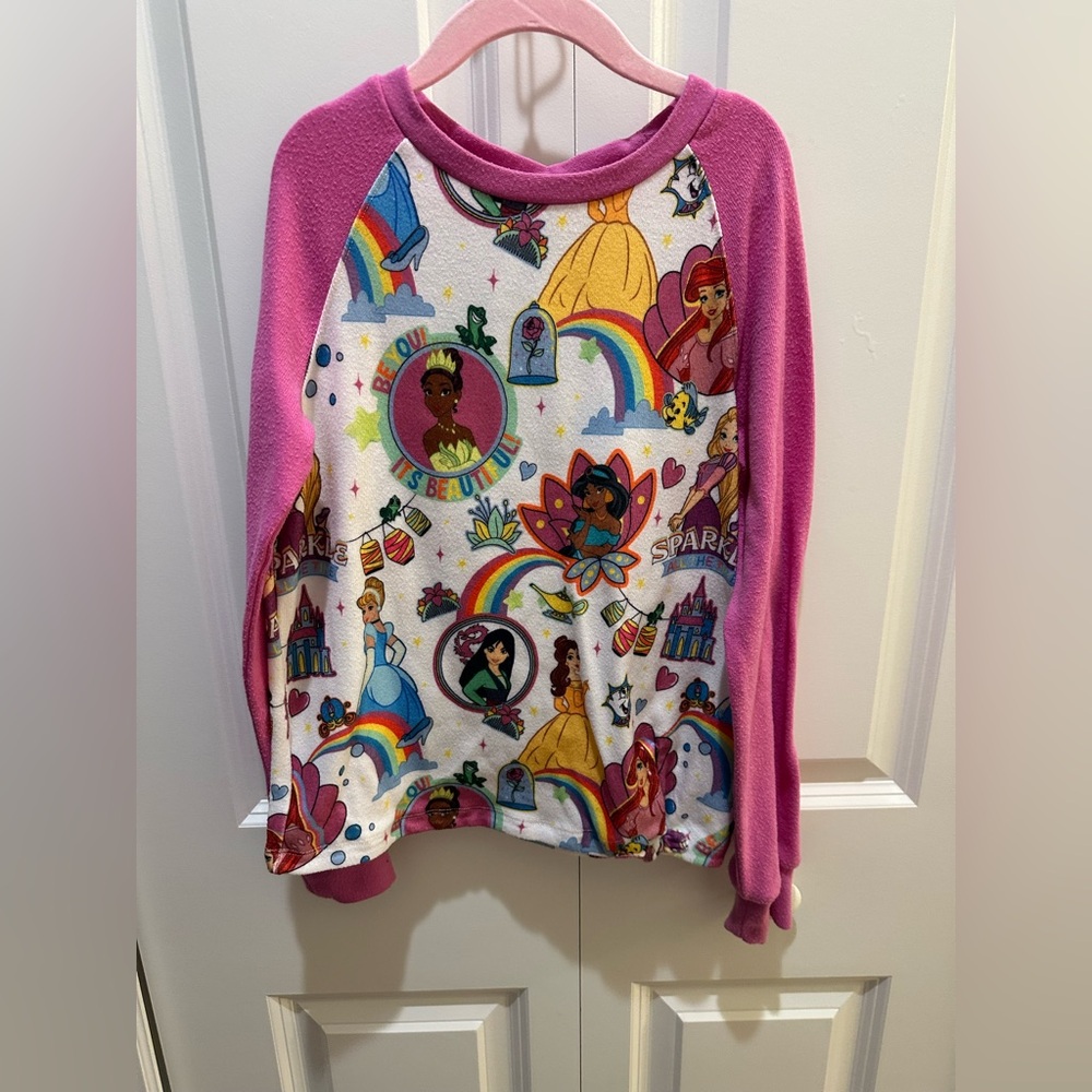 Disney Parks Girls size 7/8 Sweatshirt with Princess Print